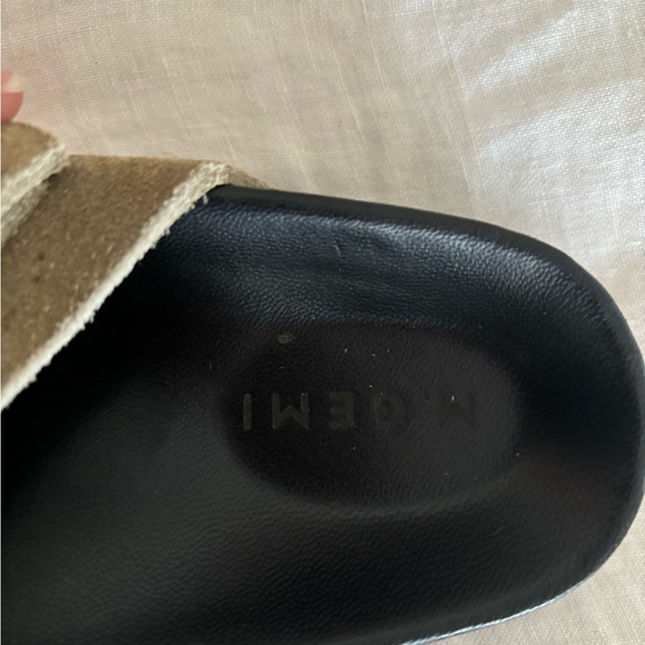 M. Gemi The Isa Slides in Khaki - Picture 6 of 8